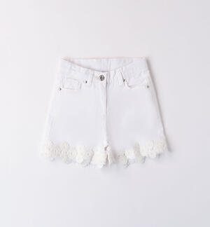Girls' shorts with trim