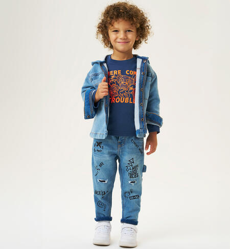 Jeans bambino con scritte AZZURRO